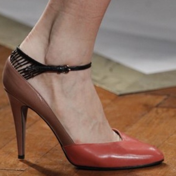 Valentino two-tone ankle strap pumps - Picture 8 of 8